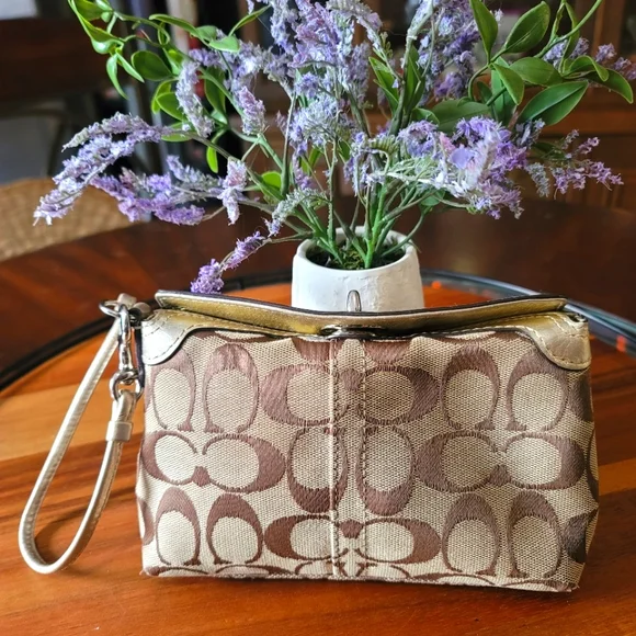 Coach Wristlet With Turnlock Closure - Picture 2 of 7